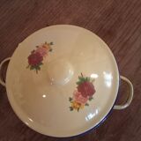 Enameled teapot and sugar bowl
