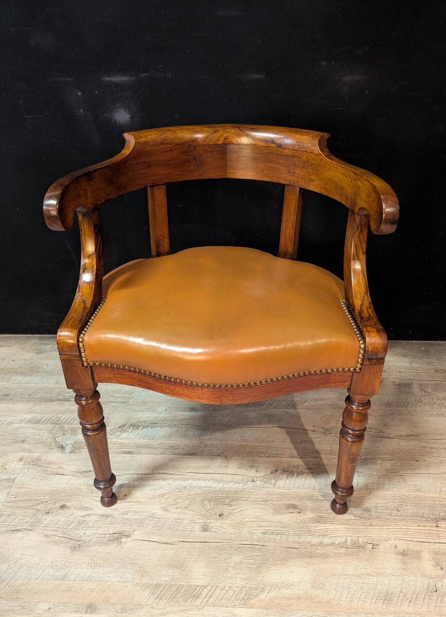 Walnut office chair, Restoration period