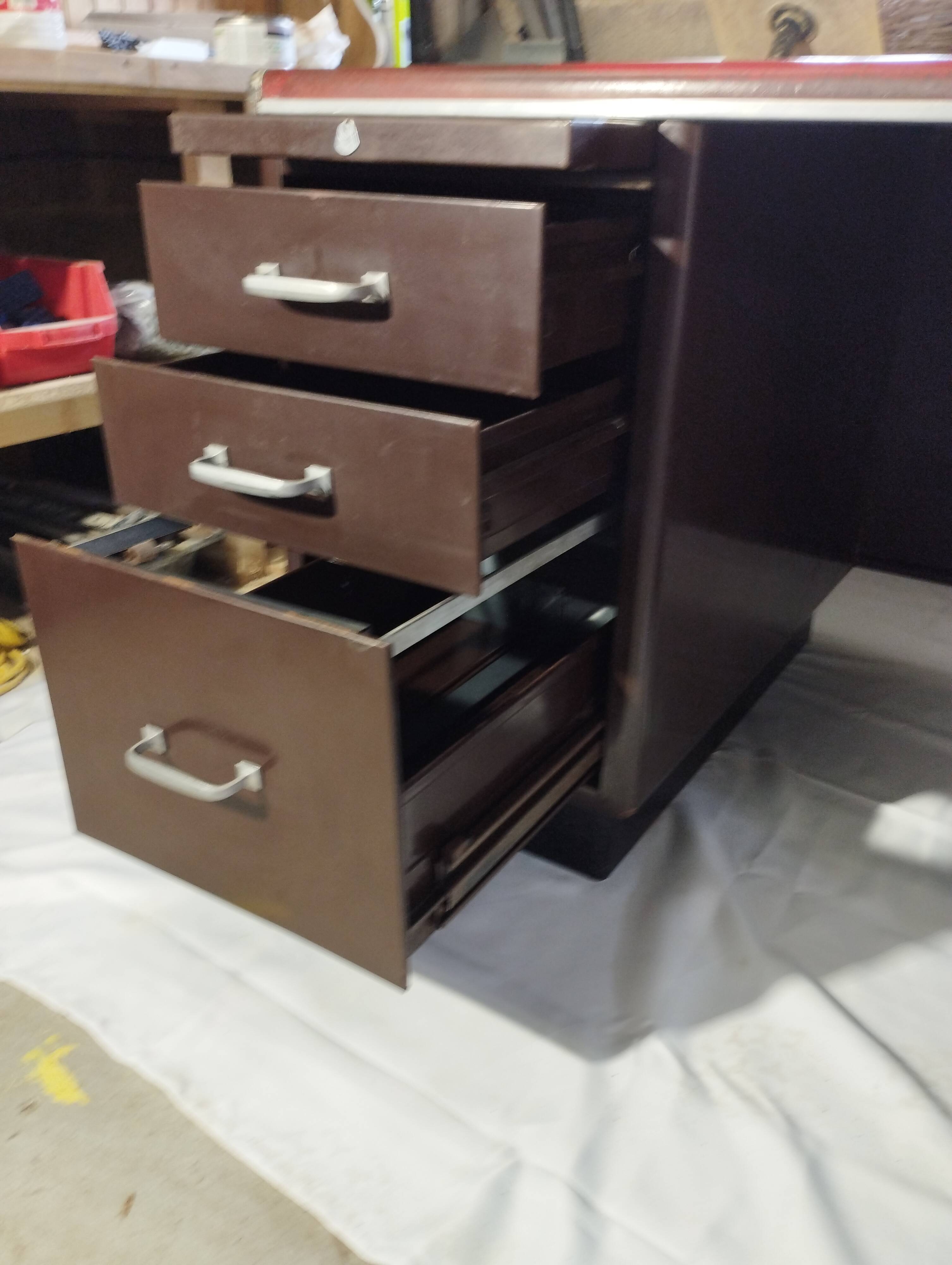 Ronéo 1950 industrial desk