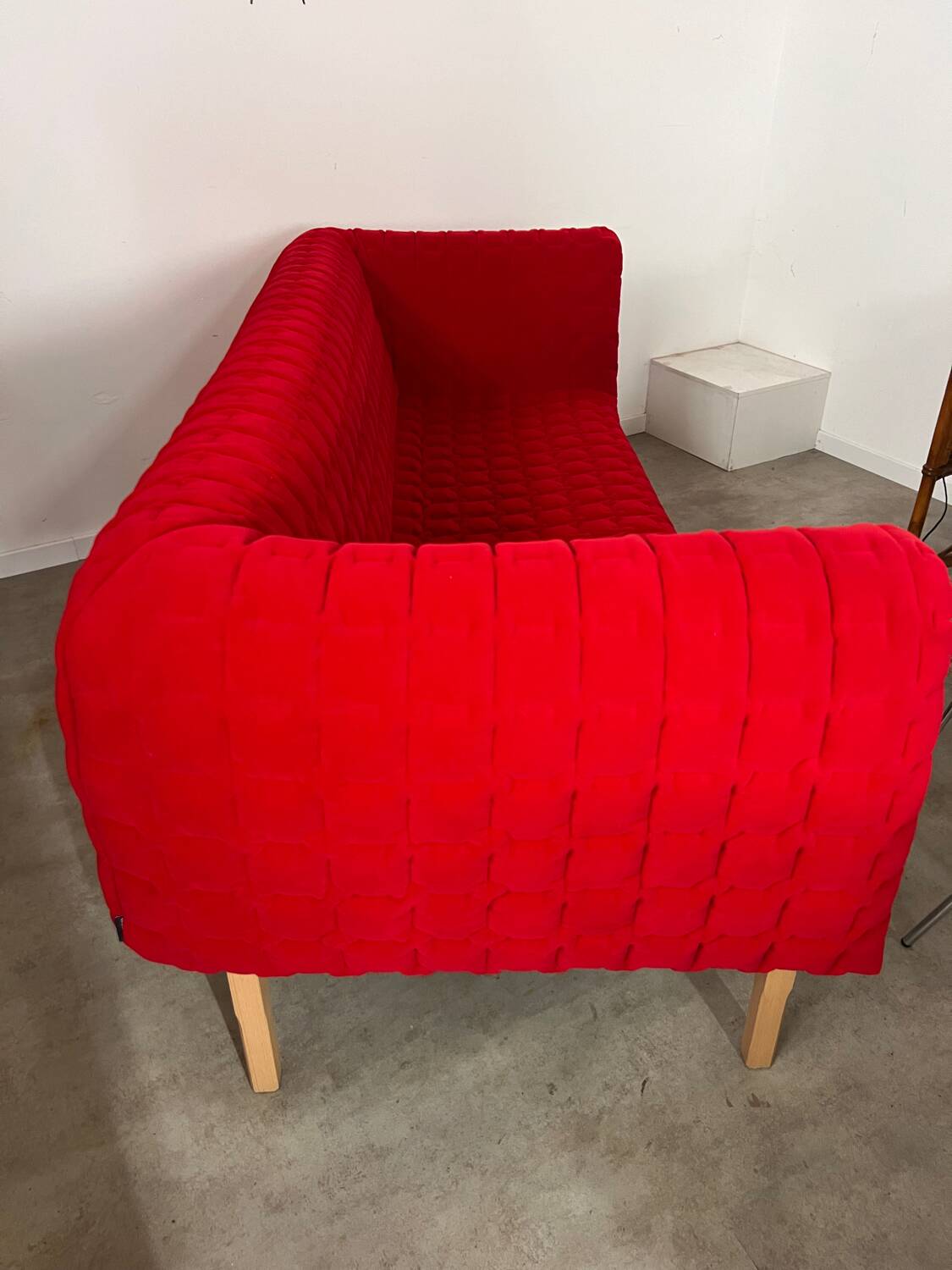 3-seater sofa Ligne Roset Ruché design Inga Sempé red alcantara