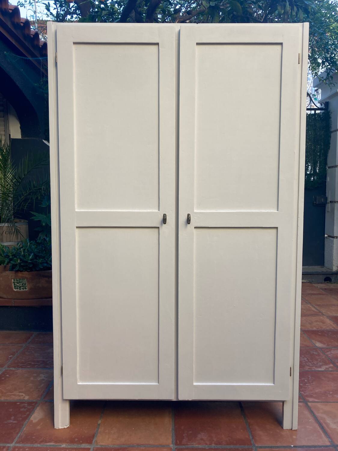 Armoire parisienne