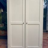 Armoire parisienne