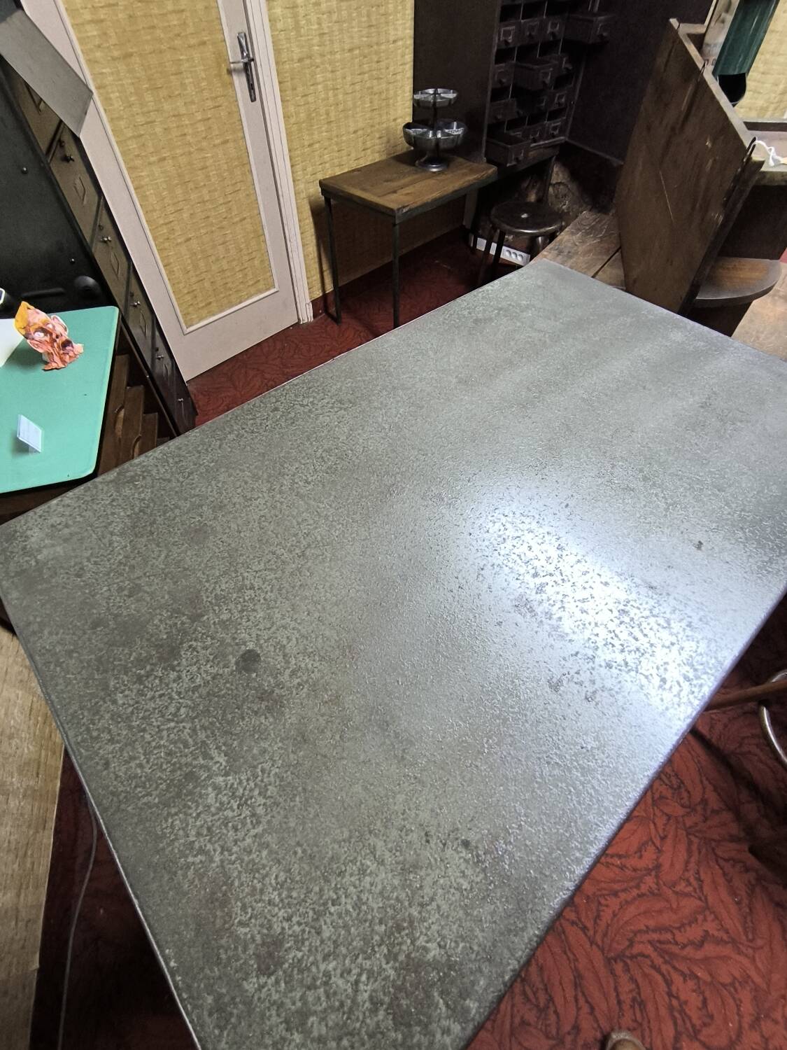 Industrial furniture with sliding flaps