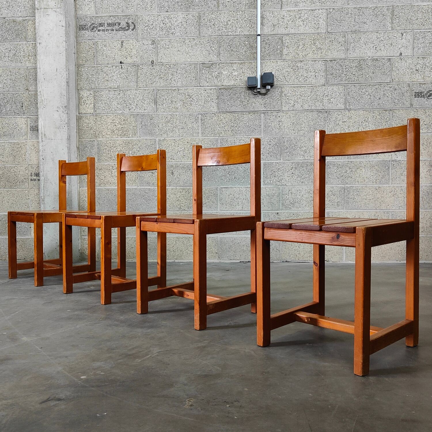 Set of 4 cubic chairs in blond pine year 60 by andré sornay