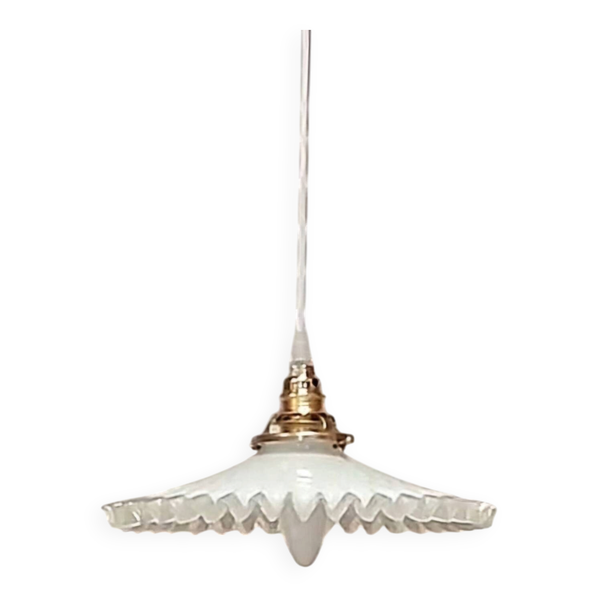 Suspension in white opaline