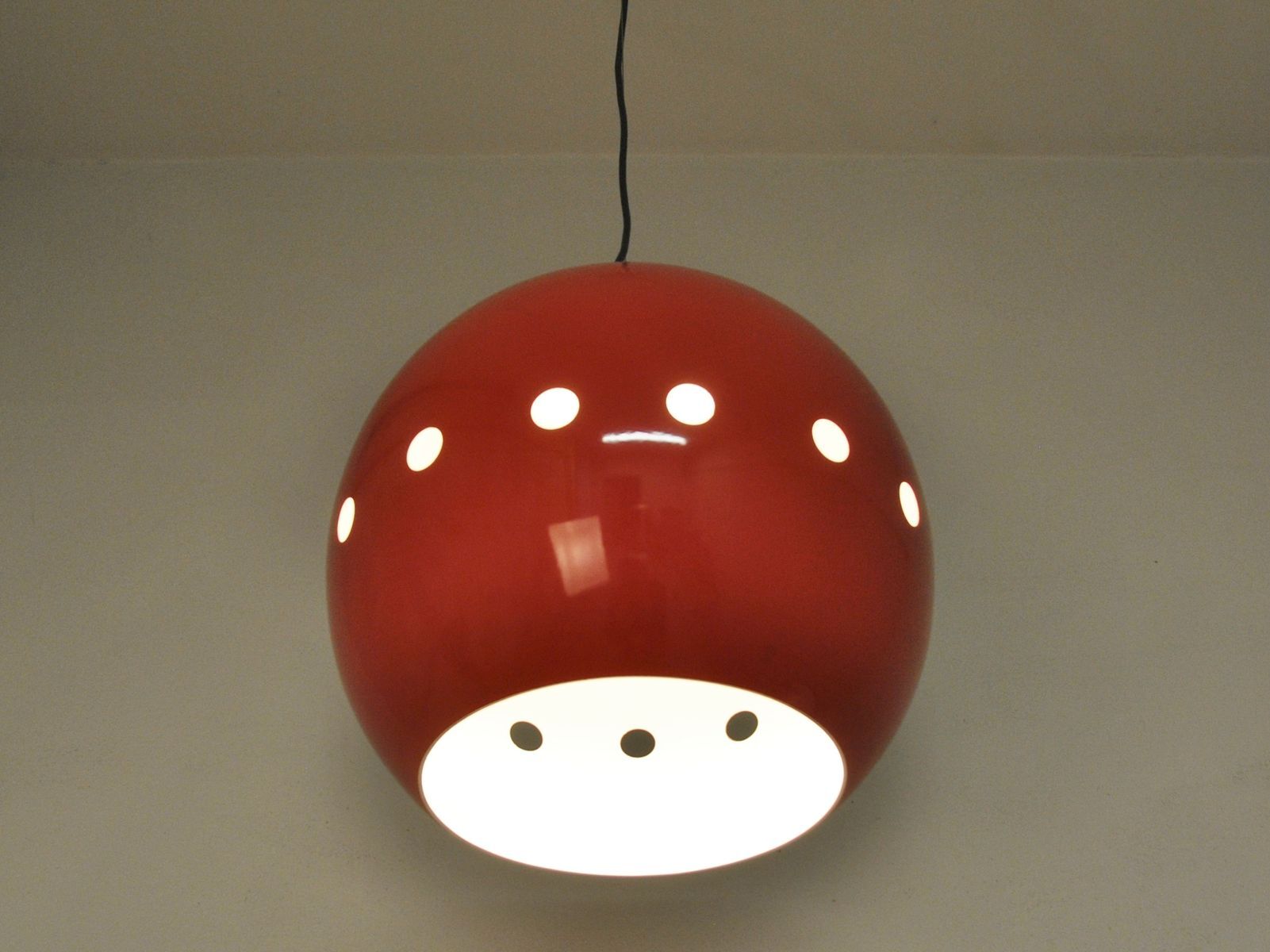 Red hanging lamp