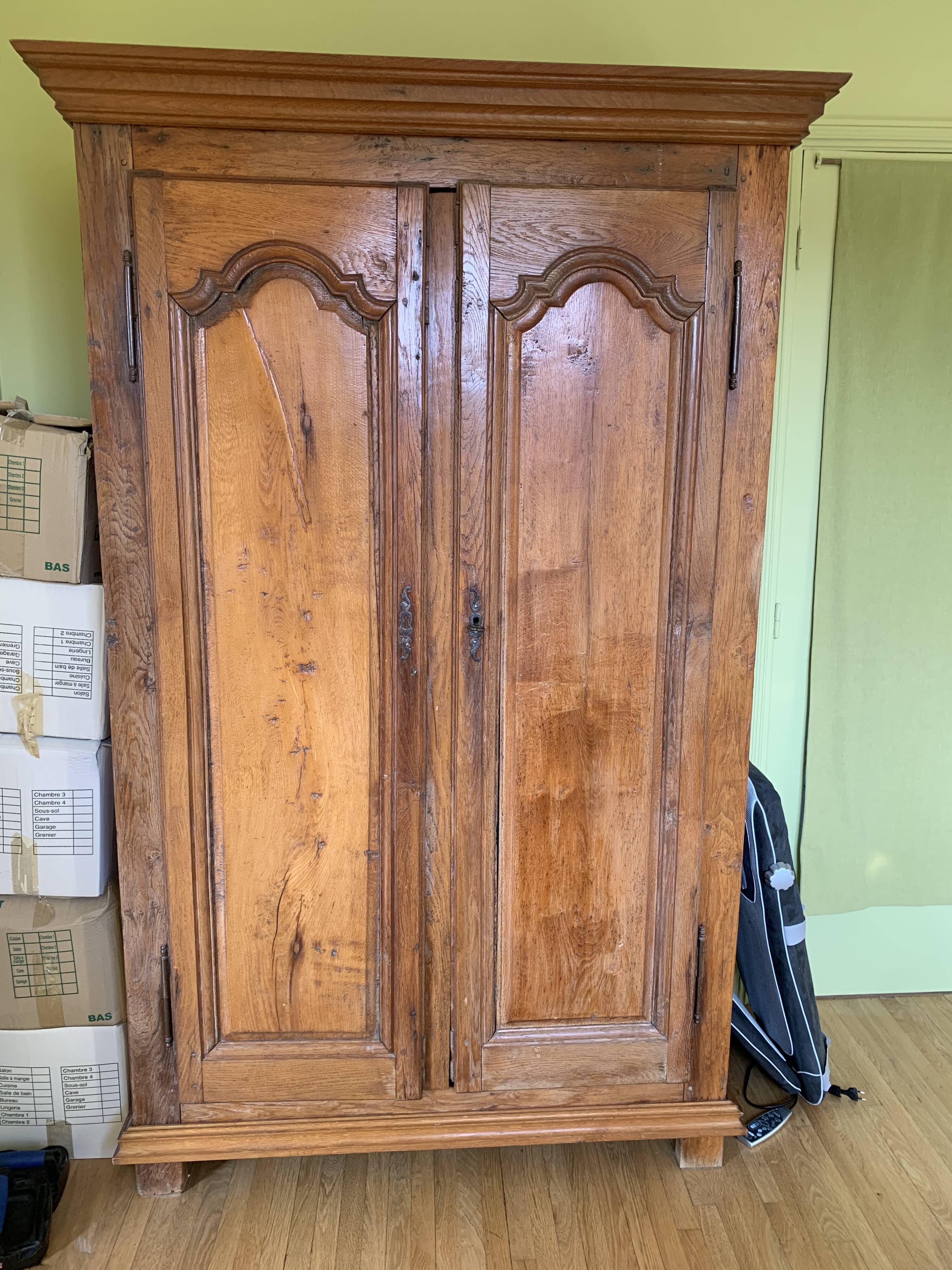 Antique oak wardrobe from the Louis XIV period