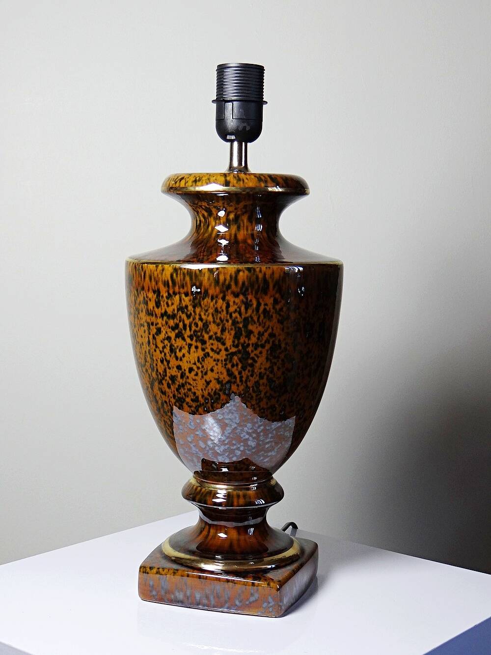Vintage Italian lamp in pyrite ceramic, 1970s-1980s Hollywood Regency.