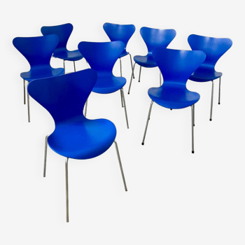 Lot 8 blue chairs series 7 design Arne Jacobsen for Fritz Hansen Denmark vintage