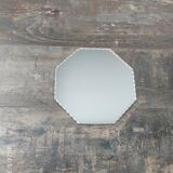 Beveled mirror