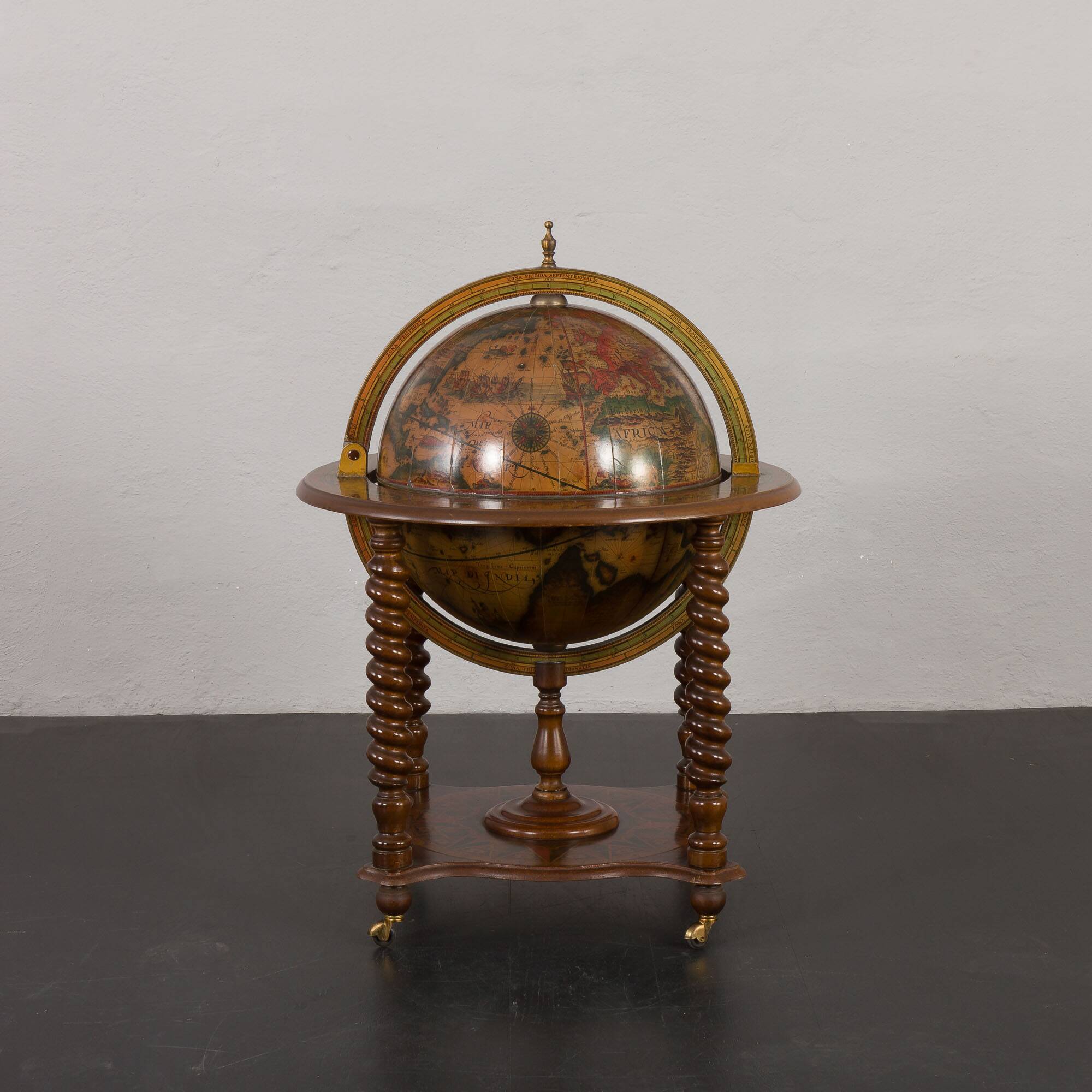 Large Mid-century globe bar cabinet, Italy 1960s