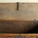 Gothic chest, 16th / 17th century