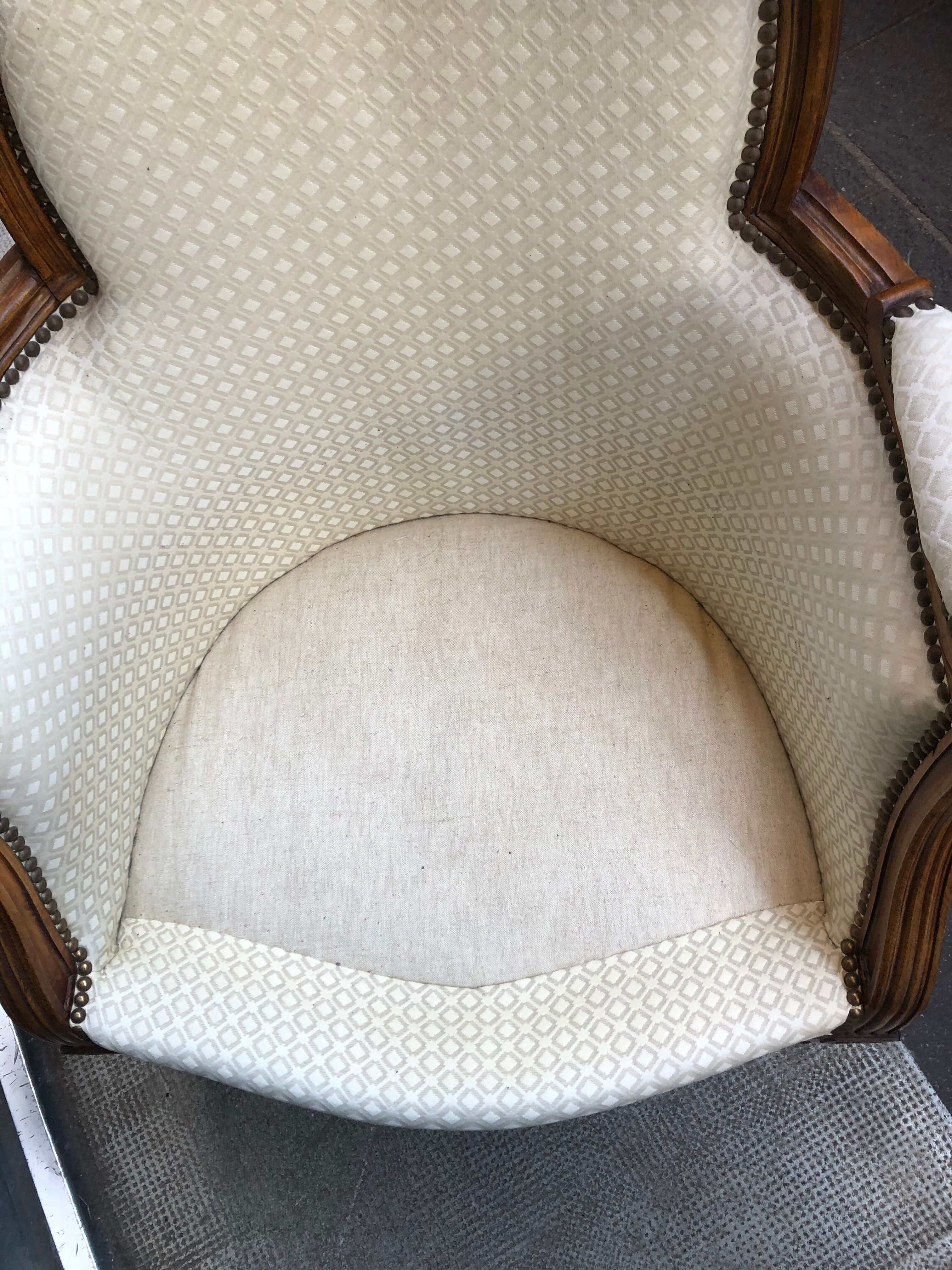 Pair of Louis XVI-style shepherdesses