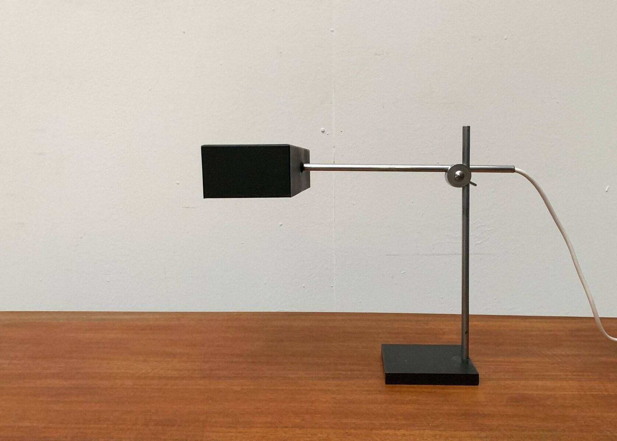 Lampe de table minimaliste du milieu du siècle, années 1960, lot de 2