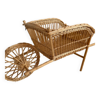 Wicker wheelbarrow