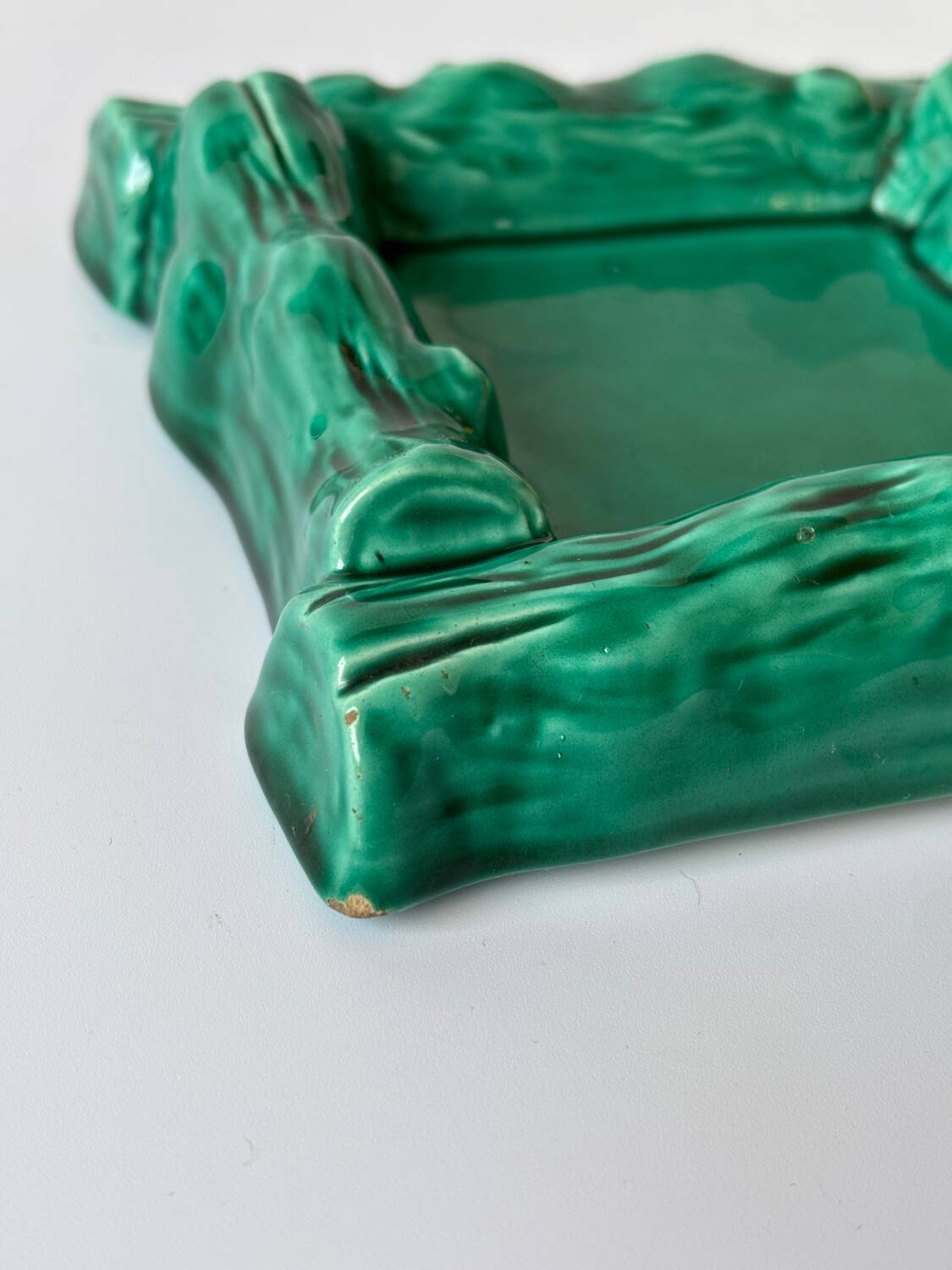 Green ceramic ashtray
