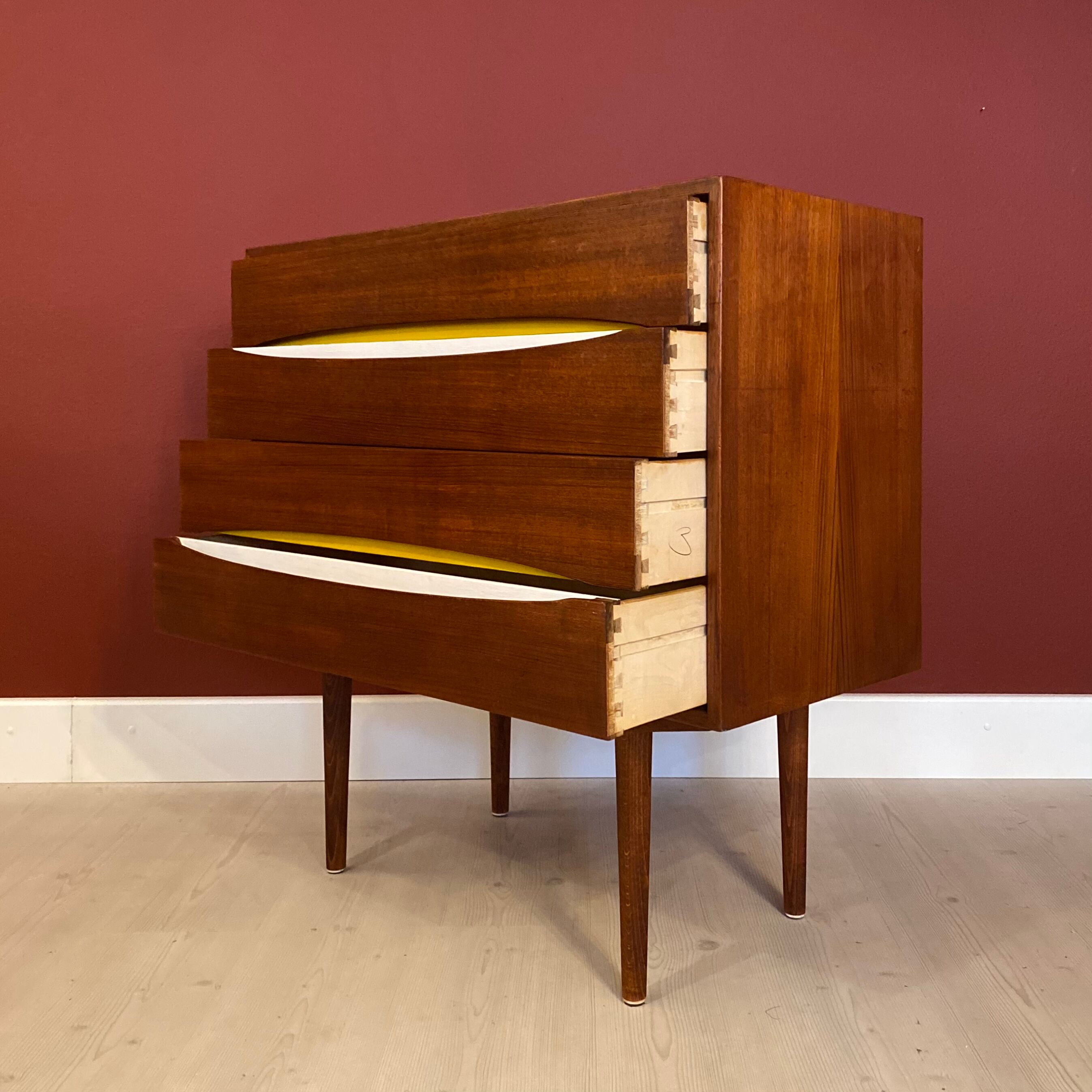 Danish chest of drawers in teak, 1960s