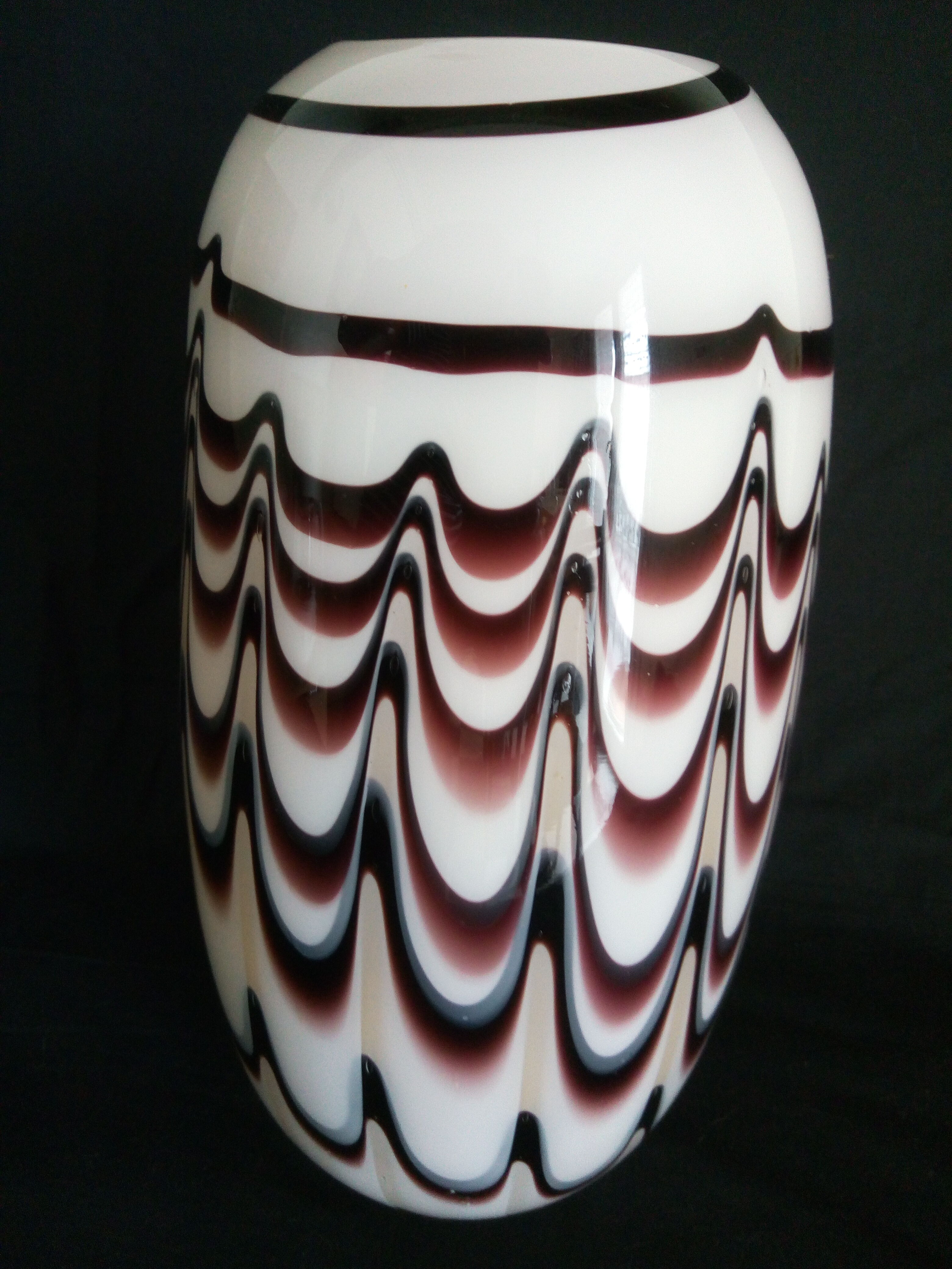 Carlo Moretti - Murano's large multi-layered glass ovoid vase