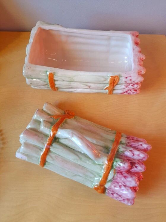 Asparagus service in hand-painted Majolica