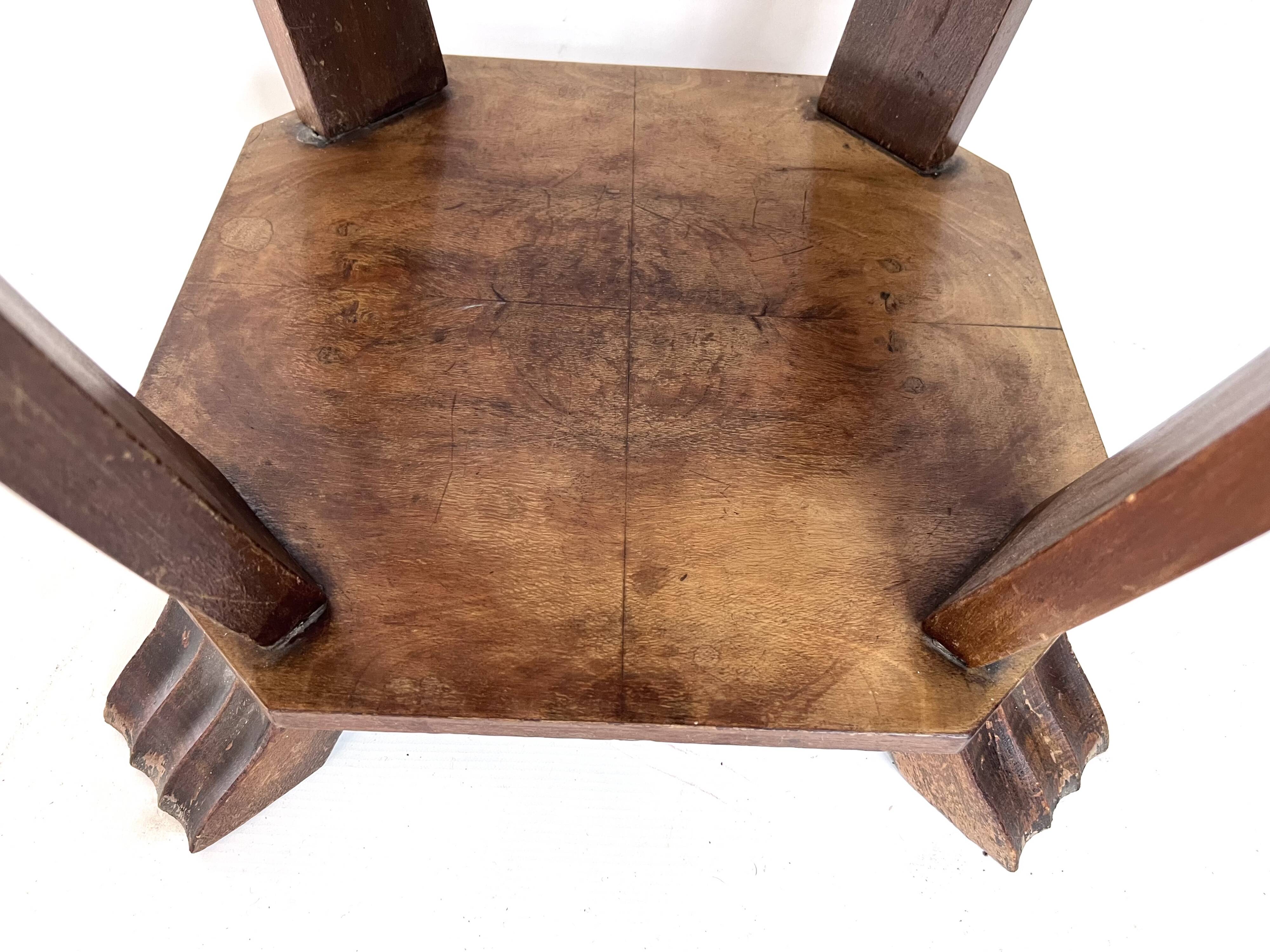 Art Deco side table in wood – sculptural base