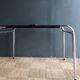 Table formica jaune