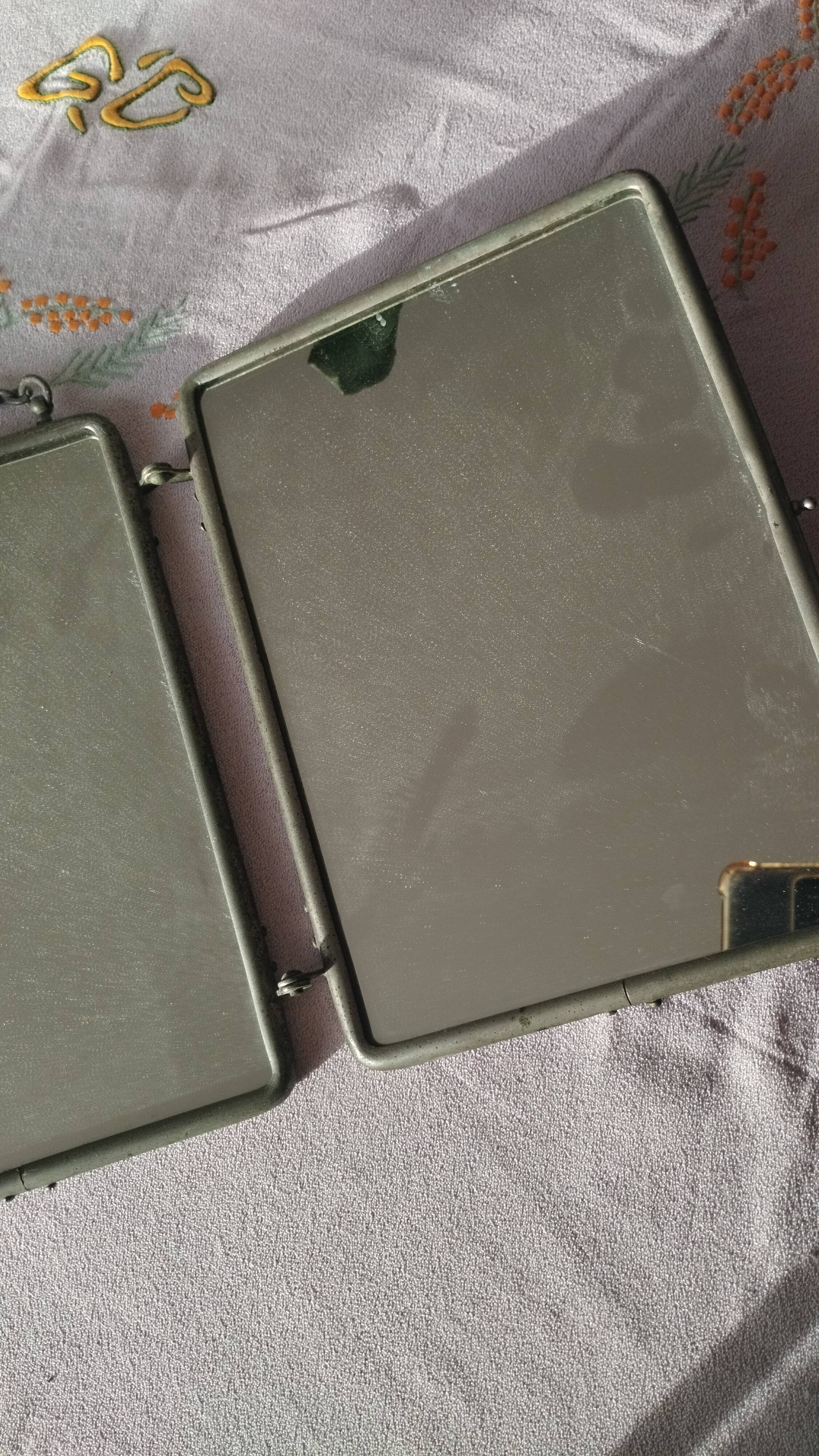 Triptych barber mirror