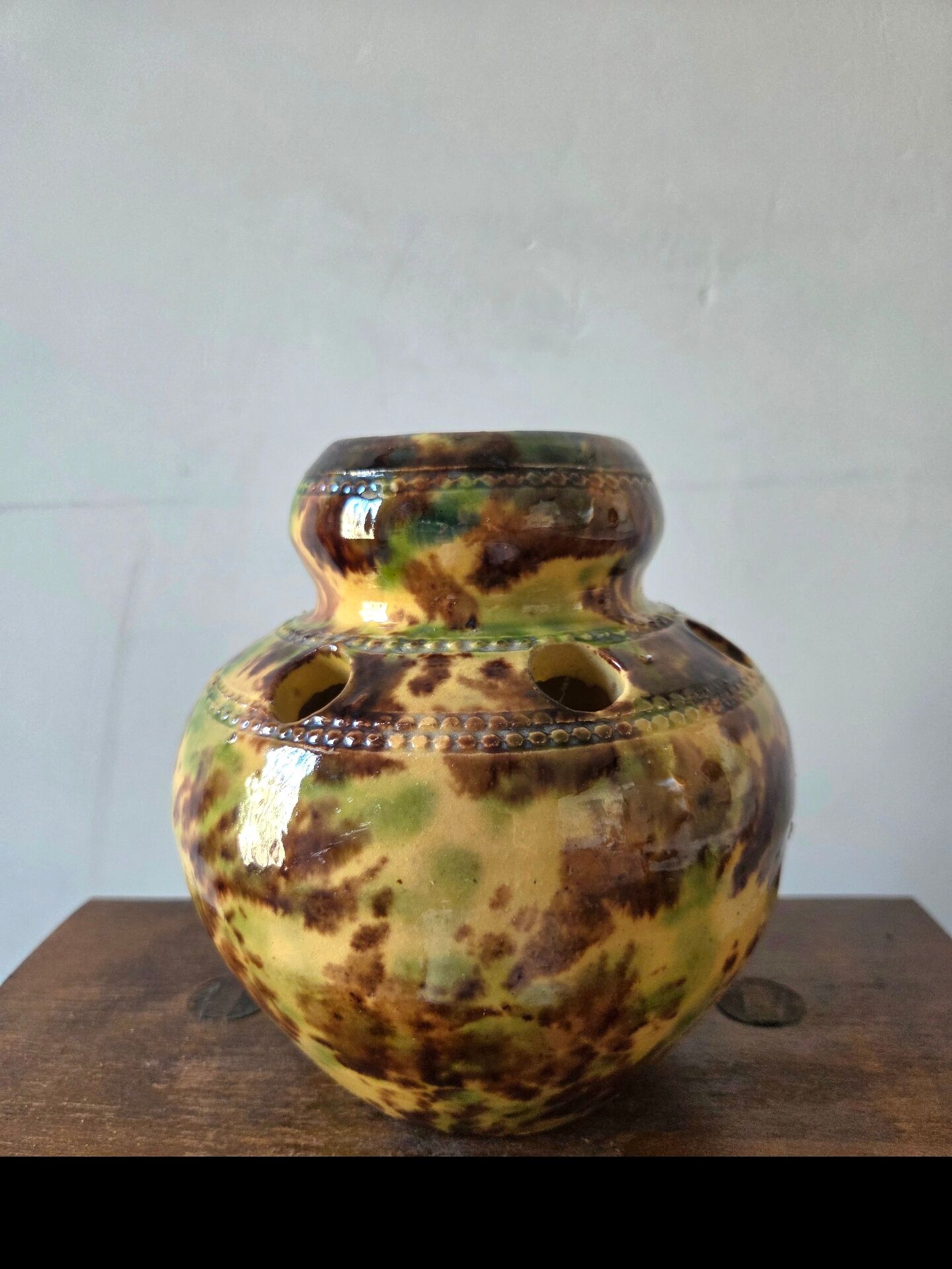 Vase with Provençal flowers in ceramic