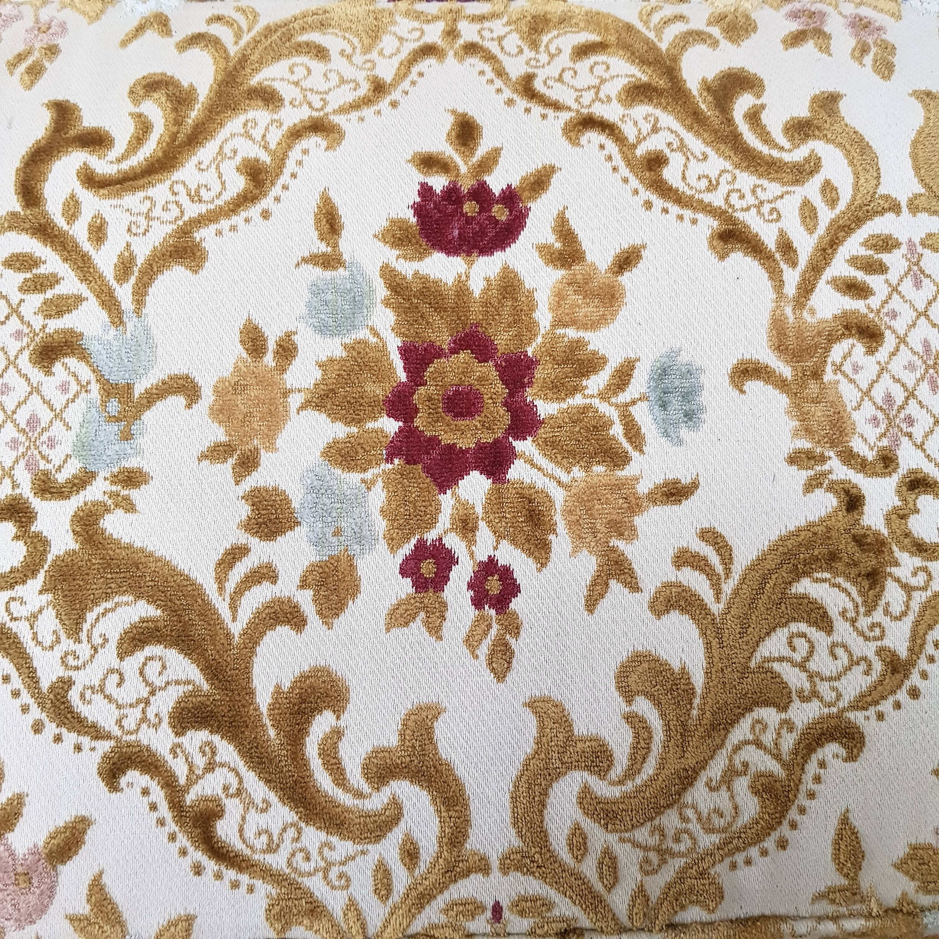 Pouf foot rest Louis XV style