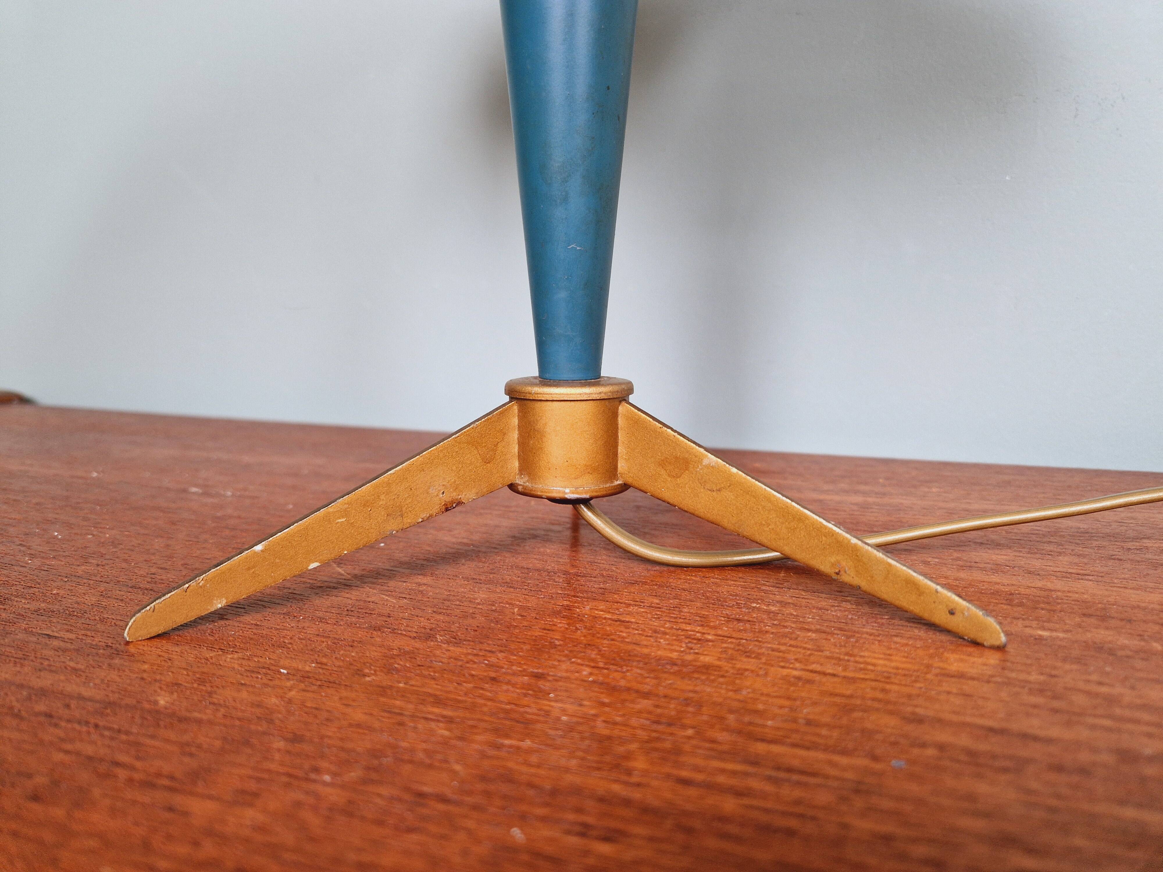 Philips tripod lamp, Bijou model, Louis Kalff design