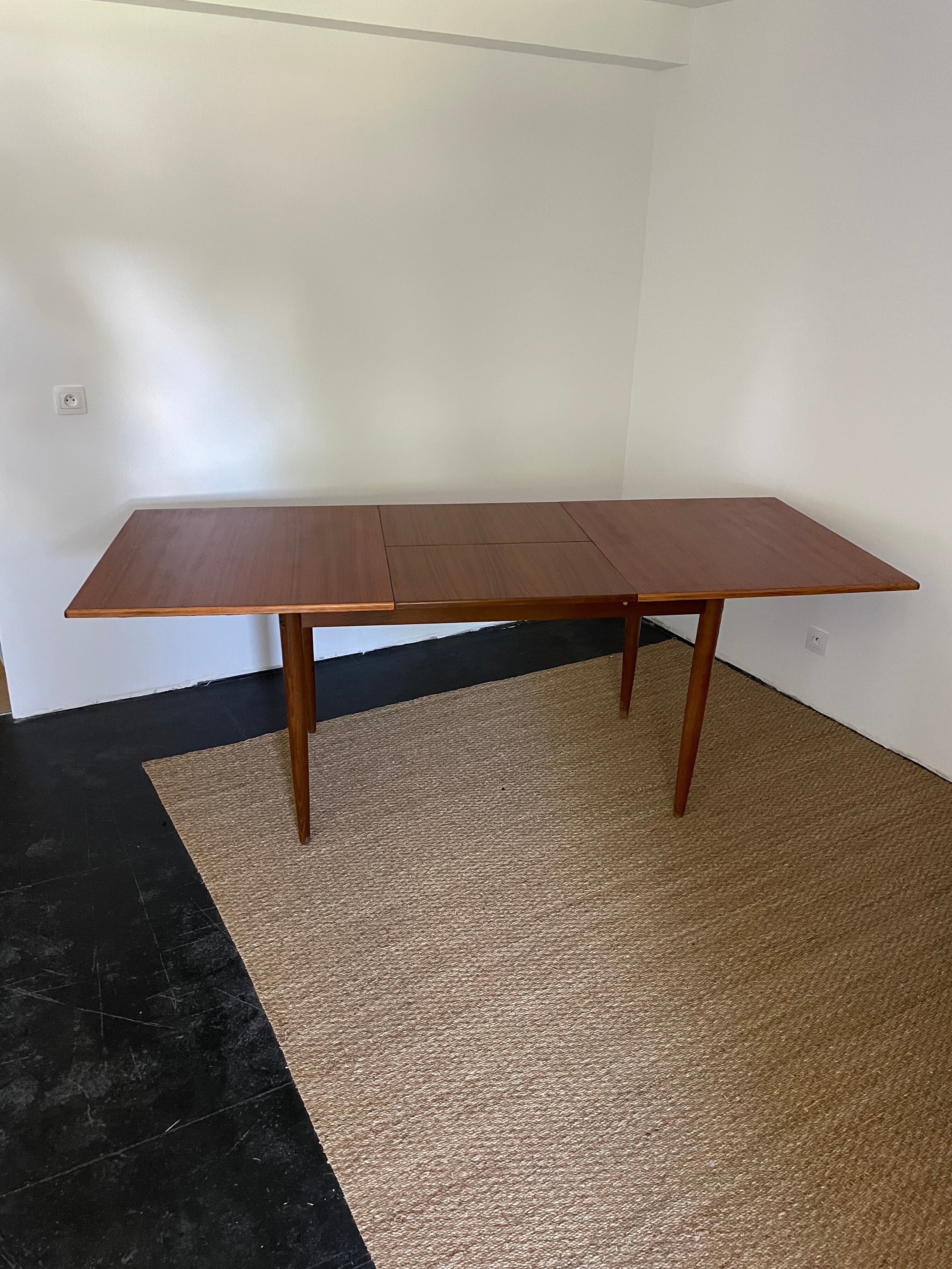 Vintage butterfly extension table year 50/60