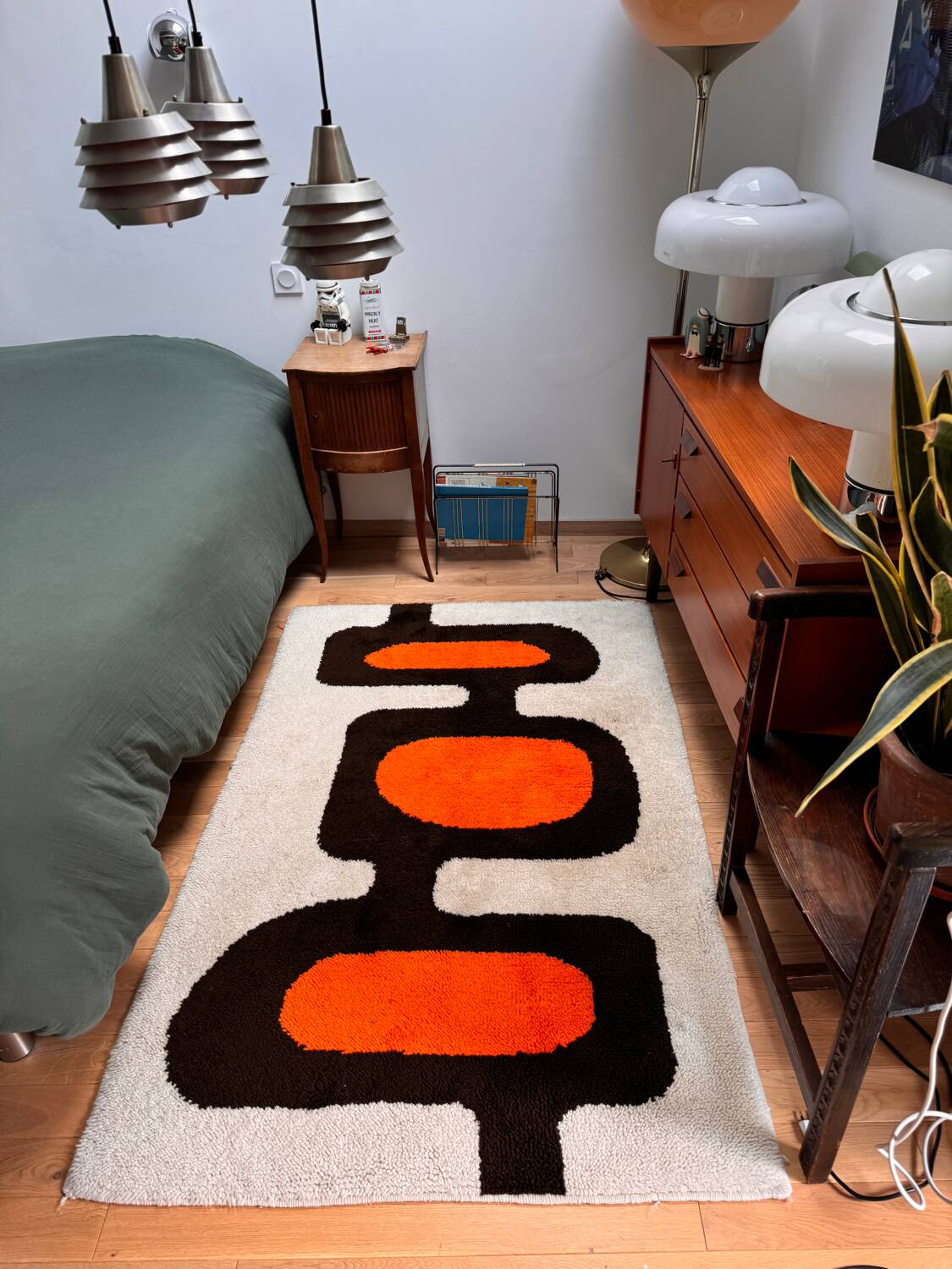 Space age / 70s graphic rug