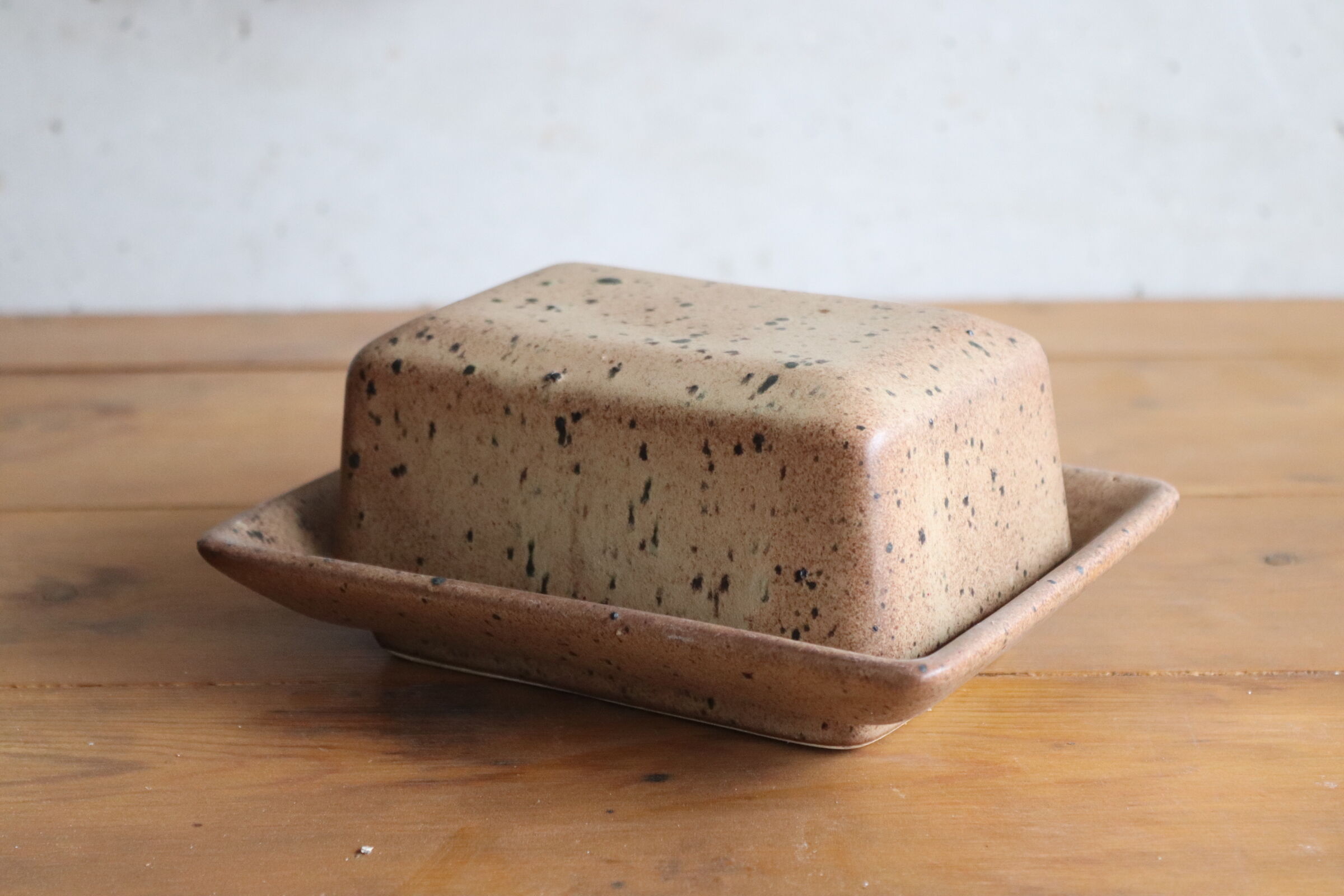 Speckled stoneware butter dish