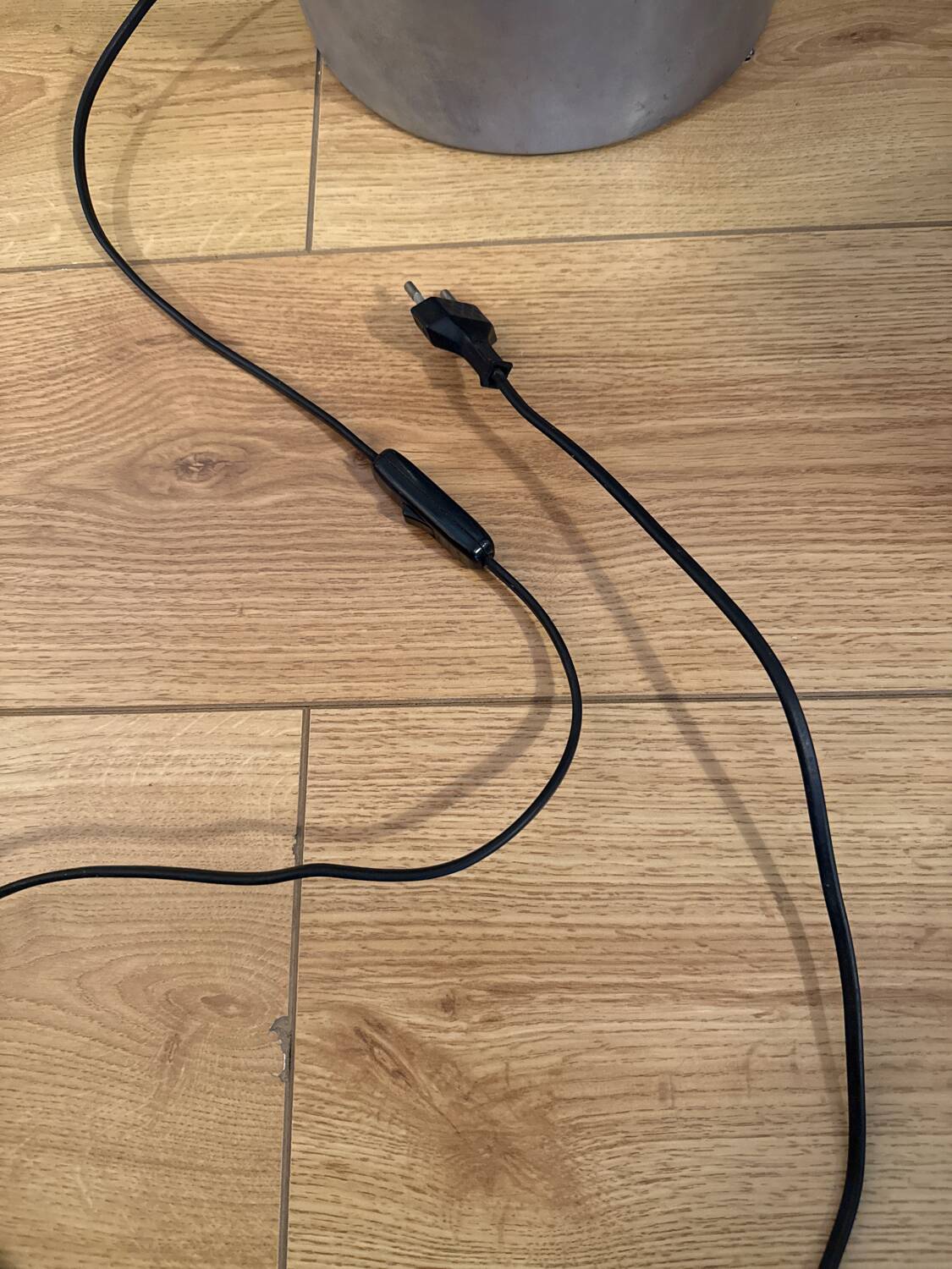 Vintage metal lamp base