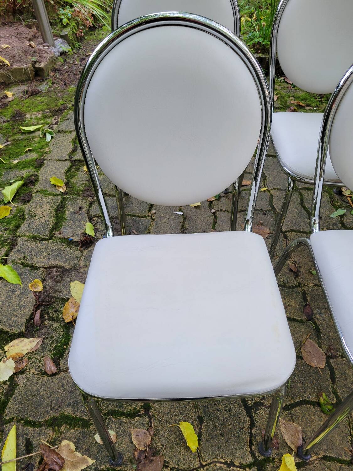 4 skai chairs