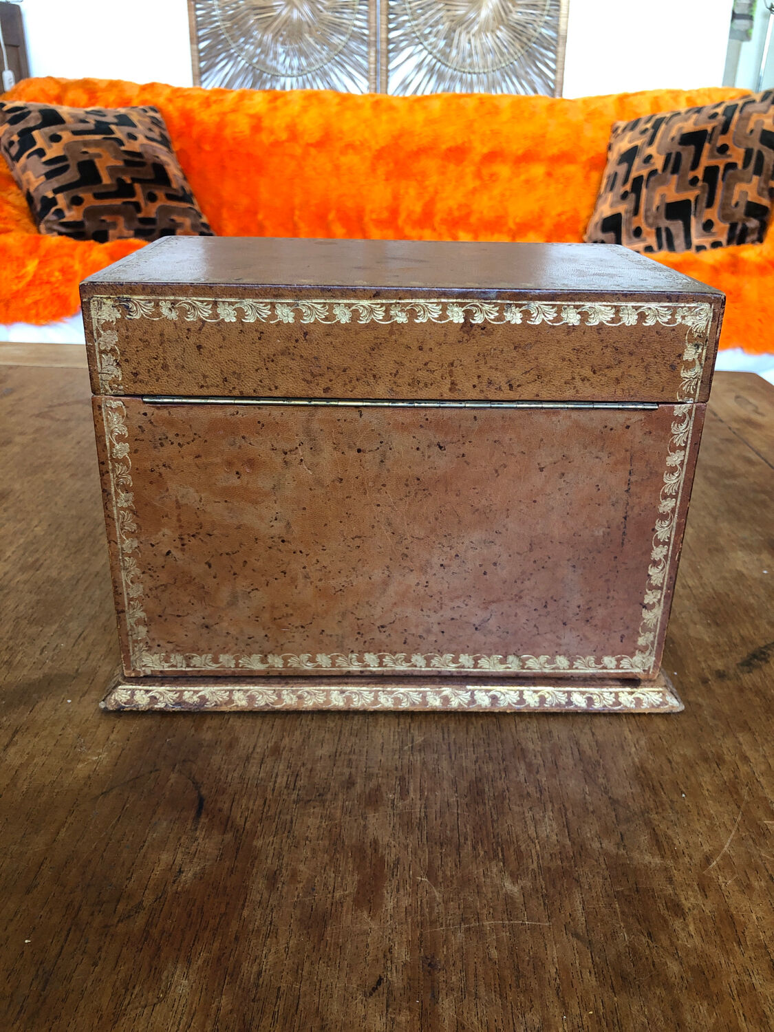 Boîte secrète trompe l’œil porte courrier