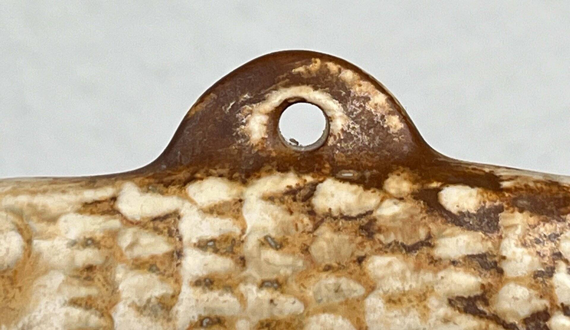 Decorative fish holder in studio pottery by Haico Nitzsche for Søholm, 1960s.