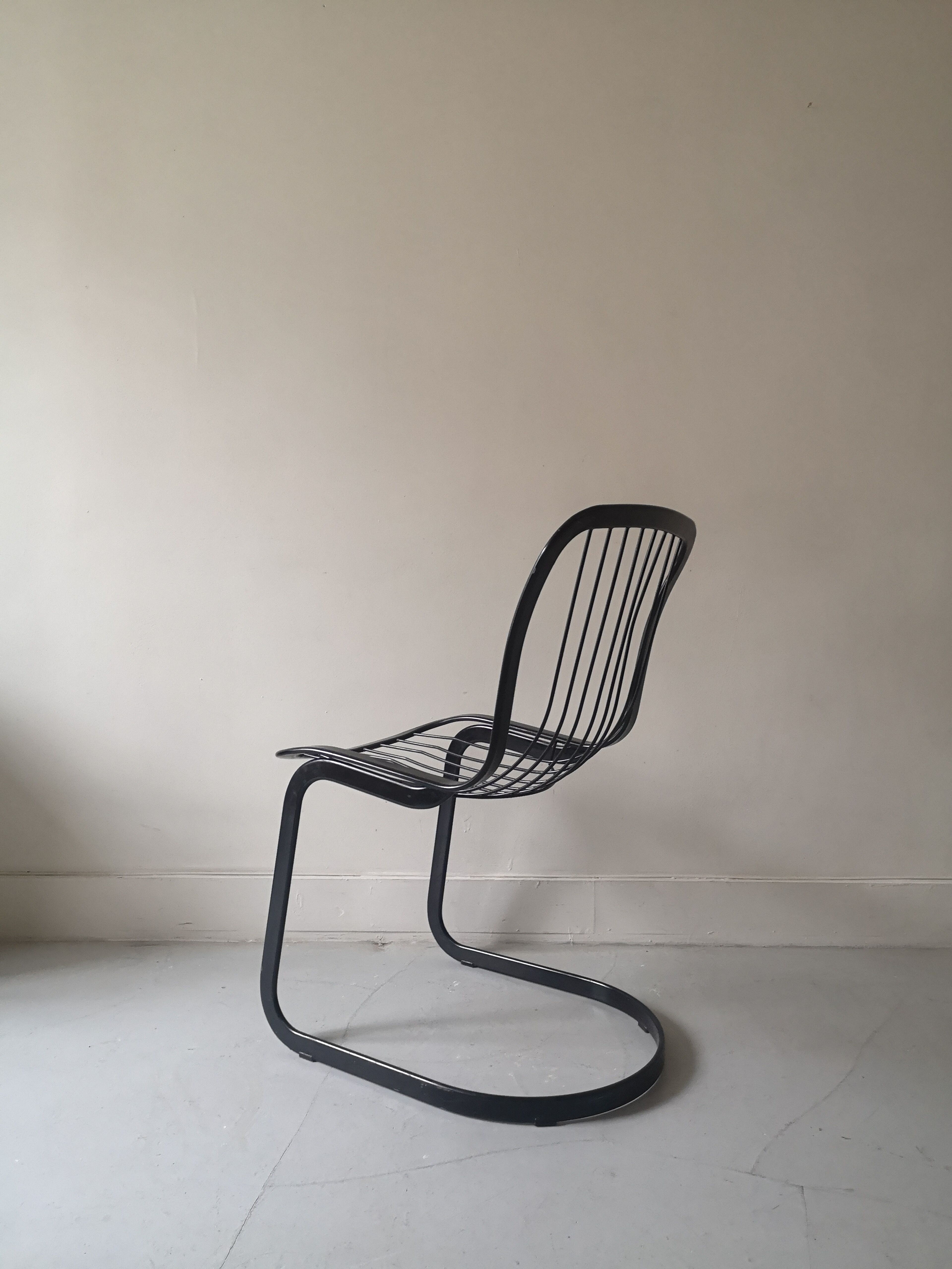Wired chair in black metal Cidue, Italy 1970