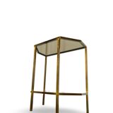 Table d'appoint italienne demi-hexagonale en laiton des années 1970.