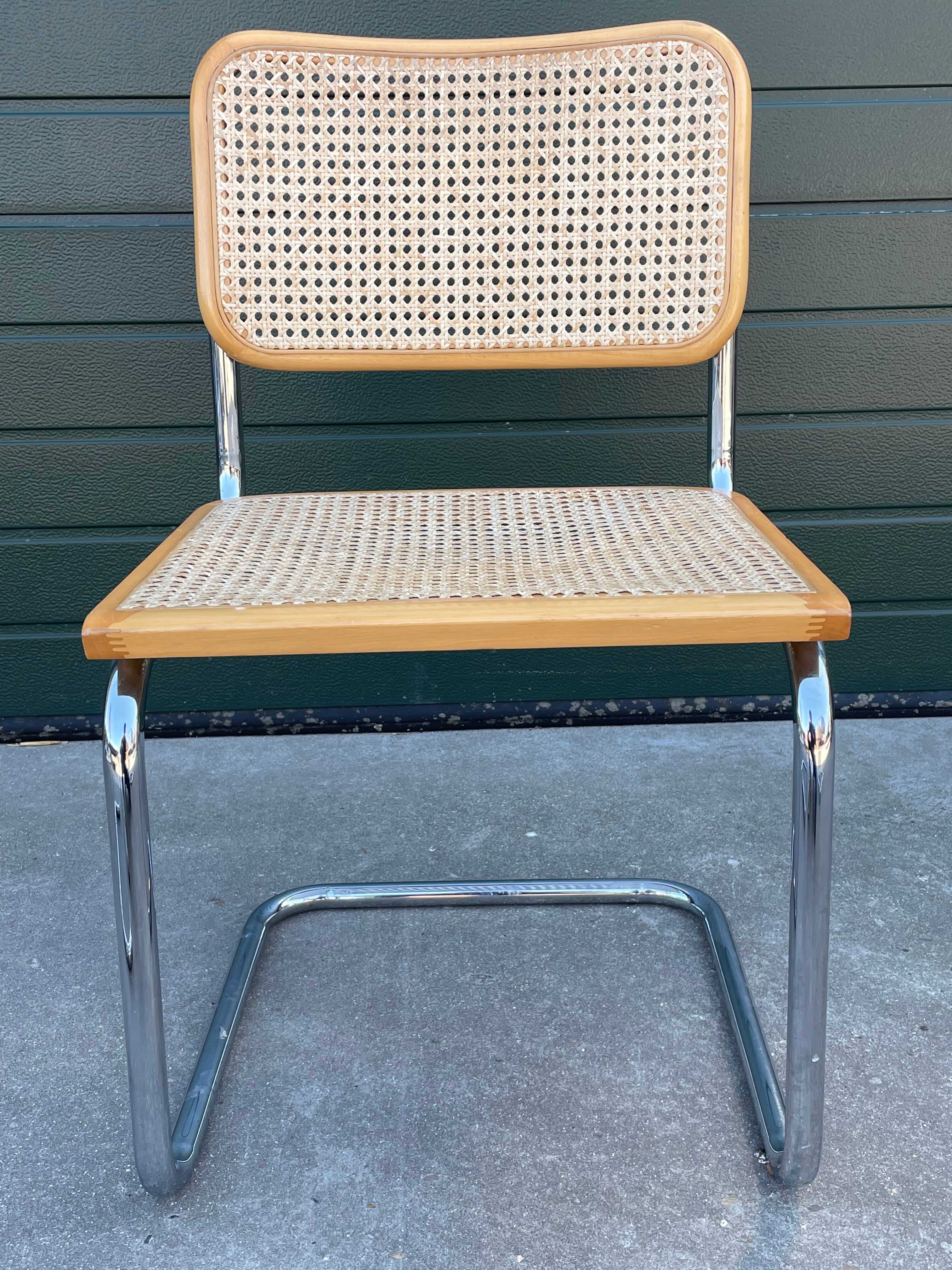 Set of 4 vintage Chairs model Cesca B32 designed by Marcel Breuer Design