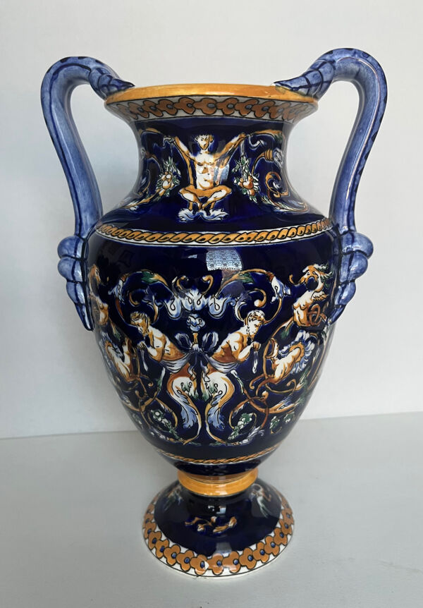 Vase en faïence de Gien modèle renaissance