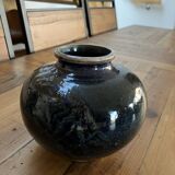 Vase boule signé