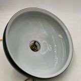 Green opaline suspension