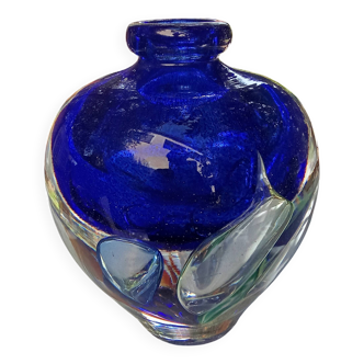 Unique glass vase, signed Jean-Claude Novaro, master glassmaker in Biot.