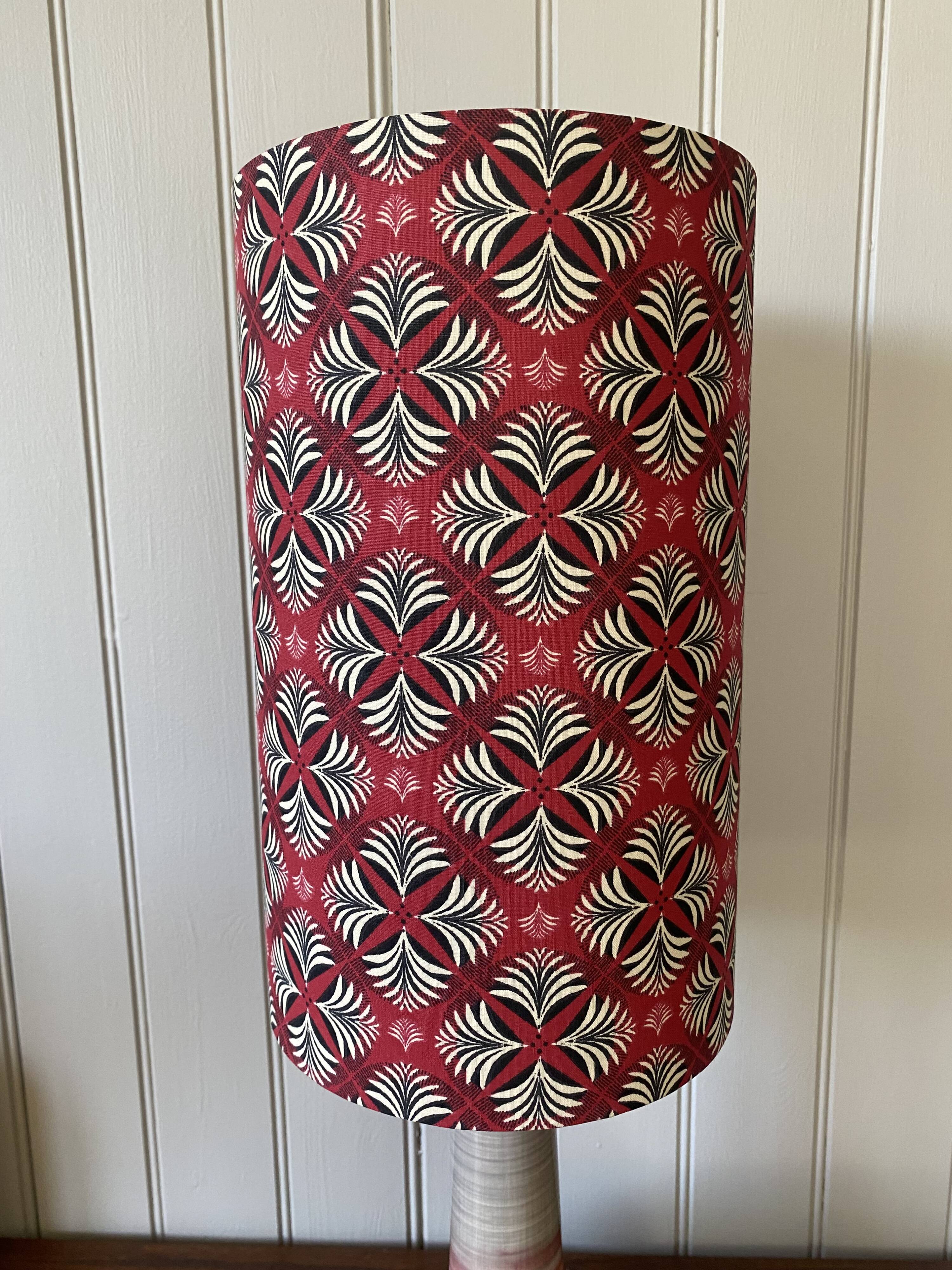 Vintage-style tulip floor lamp