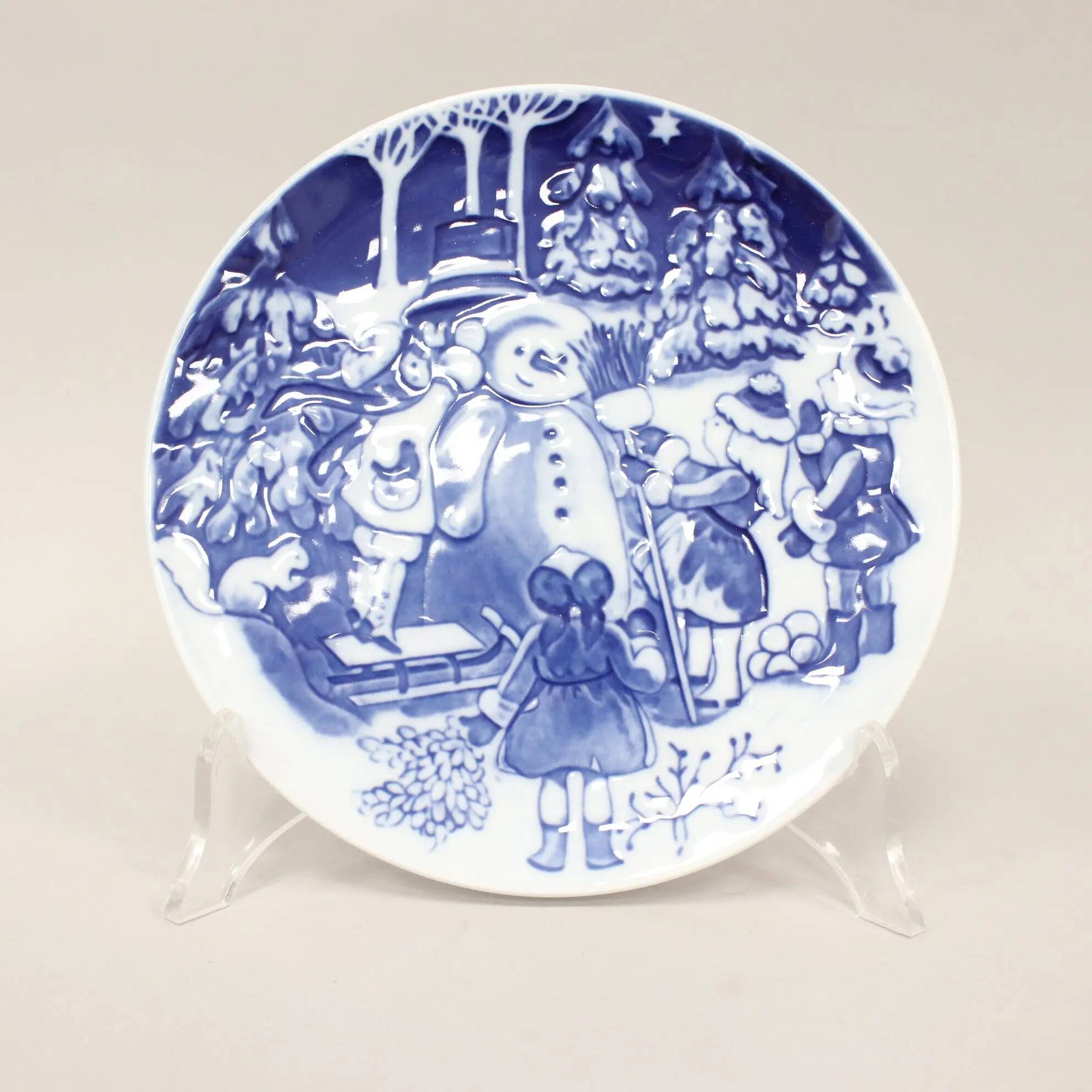 Royal Copenhagen Christmas plate in blue porcelain 1999