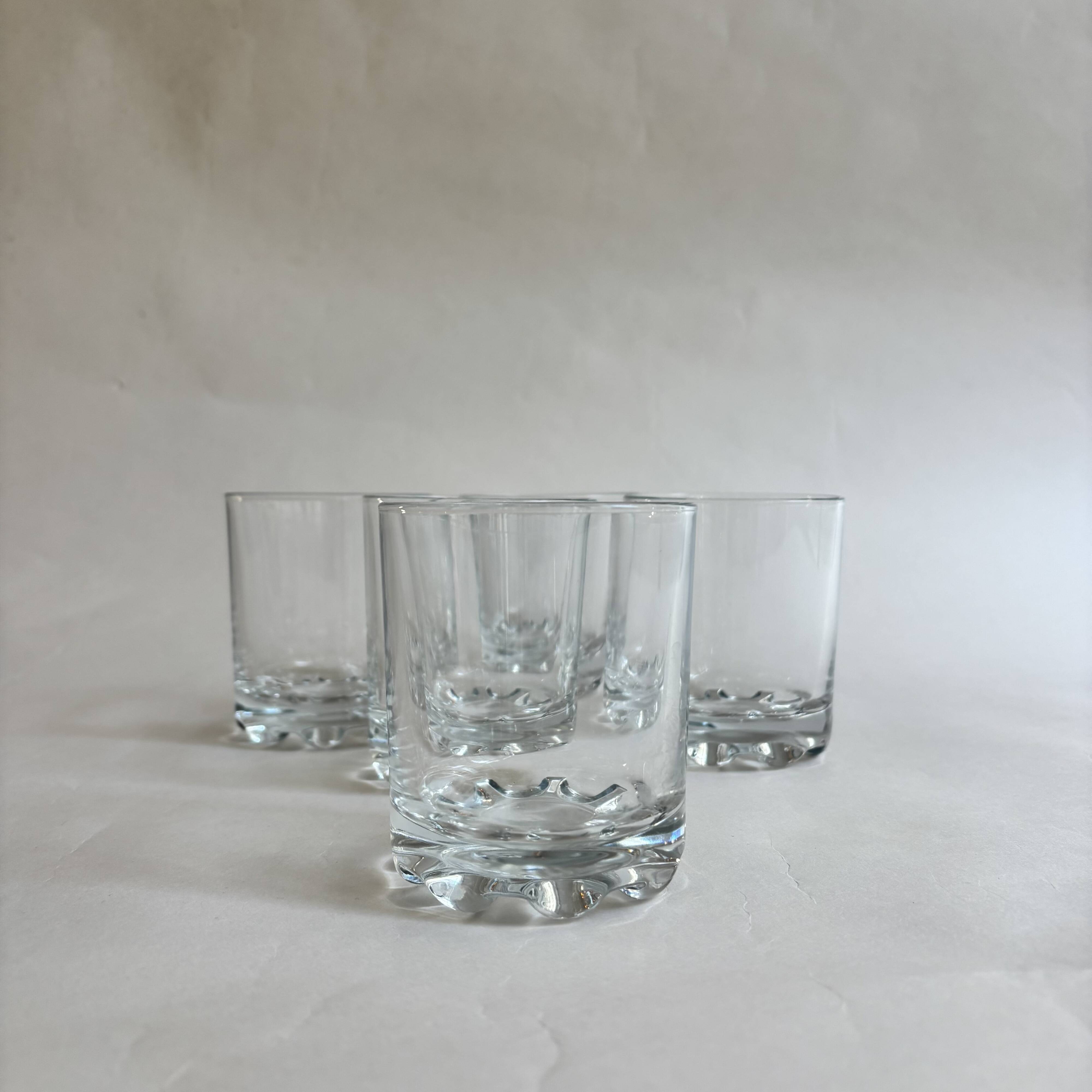 Set of 5 whisky glasses