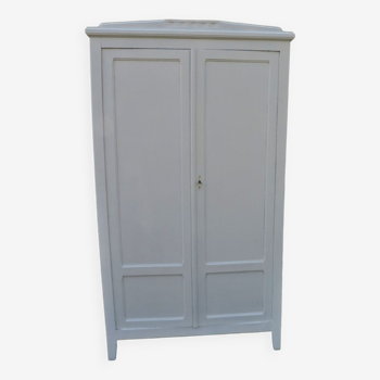 Armoire parisienne