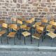 Suite de 15 chaises dépareillées industrielle école vintage