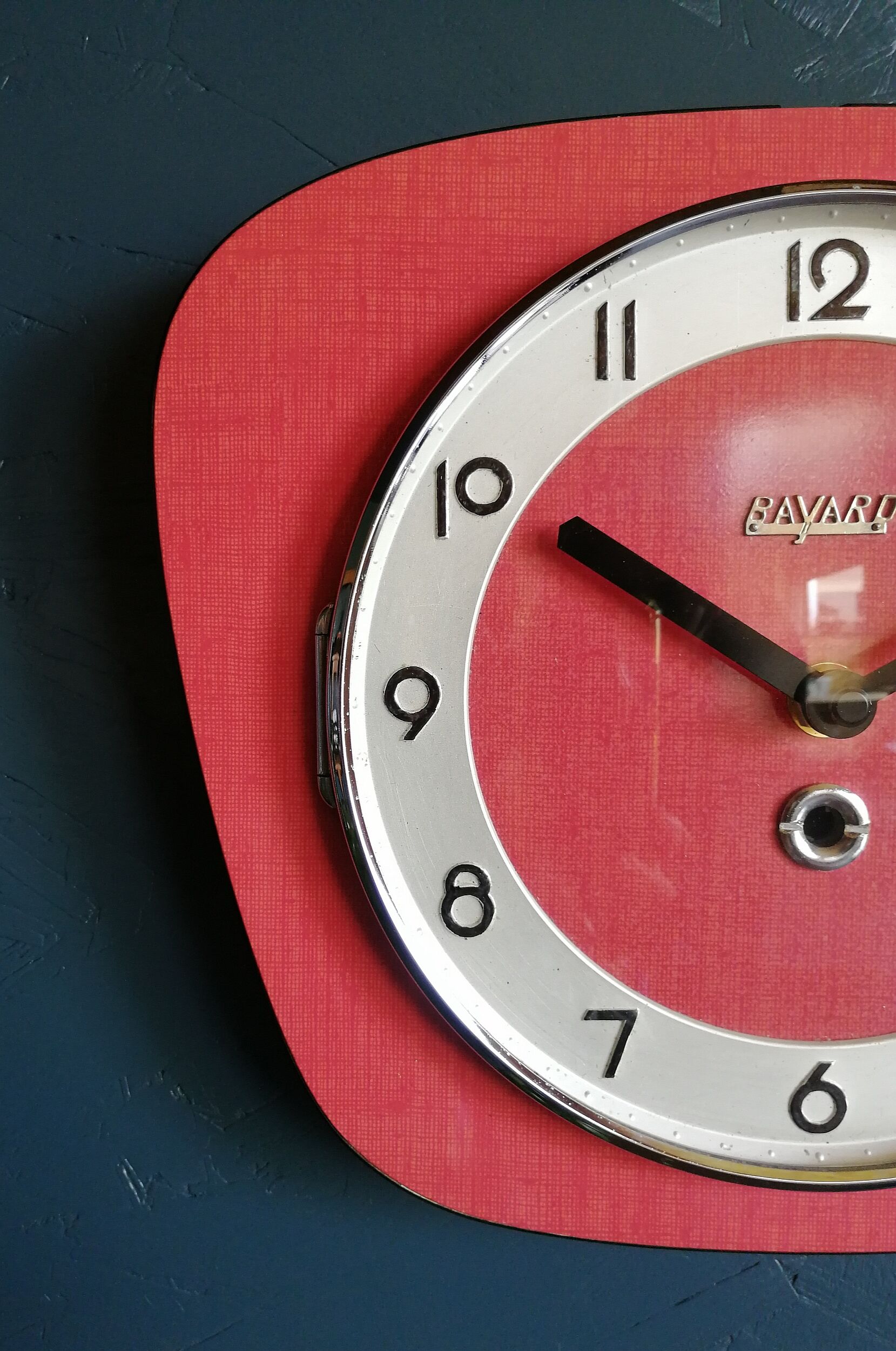 Vintage formica silent wall clock "Bayard red"