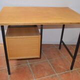Bureau vintage en fer et bois